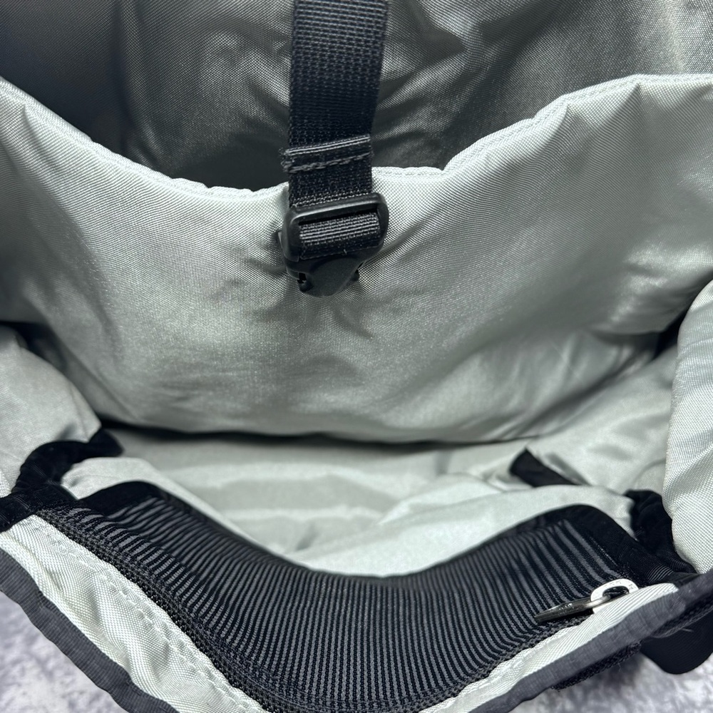 Patagonia® 
Vertical Mass bag - Picture 4 of 10